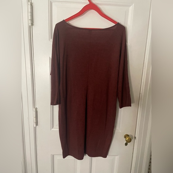 Old Navy Maroon V-Neck Dress - Picture 2 of 3